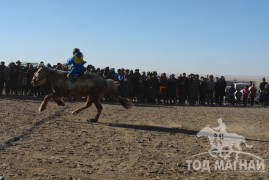 Өмнөговь аймгийн хаврын бүсийн уралдаан боллоо