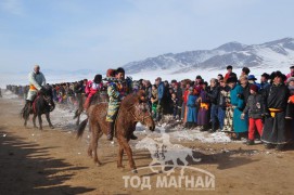 Айргийн гурав – Хөвсгөл аймгийн Их-Уул сумын харьяат УИХ-ын гишүүн Л.Энх-Амгалангийн Хүрэн соёолон