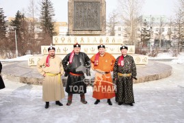 Монгол улсын манлай уяач Б.Мөнхтөр: Хурдан буянгаараа олон жил тогтмол амжилттай наадаж чадвал тэр уяачийн том бахархал