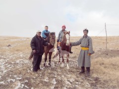 Уяач: Сүхбаатар аймгийн Мөнххаан сумын САУяач Ш.Гансүх: Улсын наадмын дэвжээ хатуу юм билээ