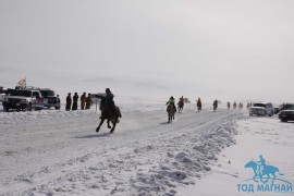 “Дүнжингаравын хурд -2011” уралдааны эргэн тойронд…