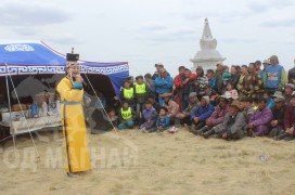 Бурхан багшийн тааллын шүтээн бодь суварга сүндэрлүүллээ