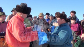 Архангай аймгийн Өгийнуур суманд болсон хаврын бүсийн уралдаан