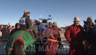 Архангай аймгийн Өгийнуур суманд болсон хаврын бүсийн уралдаан