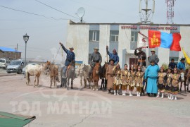 Нарийн Сухайтын ордыг зорилоо