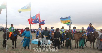 Сумын Алдарт уяач Н.Дашжамц: Манайхан өвөг дээдсийнхээ Гүр угшлын адуугаар нааддаг