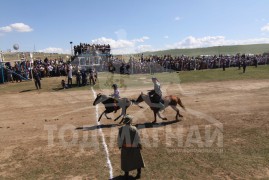 Айргийн дөрөвт хурдалсан Төгсбатын халтар