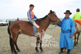 Дорнод аймгийн Булган сумын “Буянт хүлэг” гал уяаны 5 жилийн ойн уралдаанаас