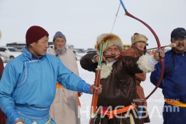 Борцгор хотонтой хамт ирсэн “Мөнгөлөг шагшуурга” наадам