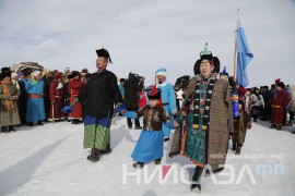 Борцгор хотонтой хамт ирсэн “Мөнгөлөг шагшуурга” наадам